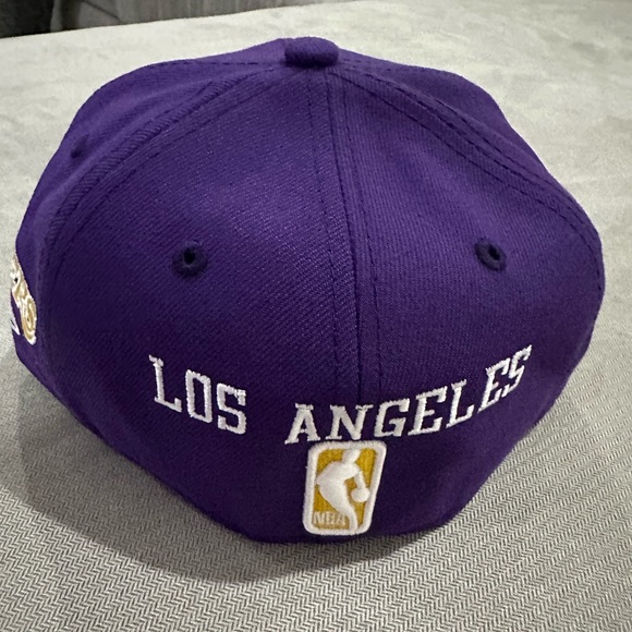Men's Los Angeles Lakers New Era Purple Multi 59FIFTY Fitted Hat - Picture 4 of 13